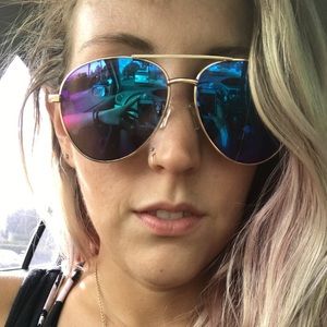 Meet your Posher, Tyler